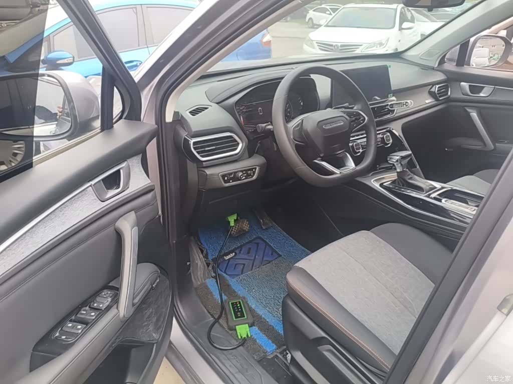 Wuling RS-5, 2020 16