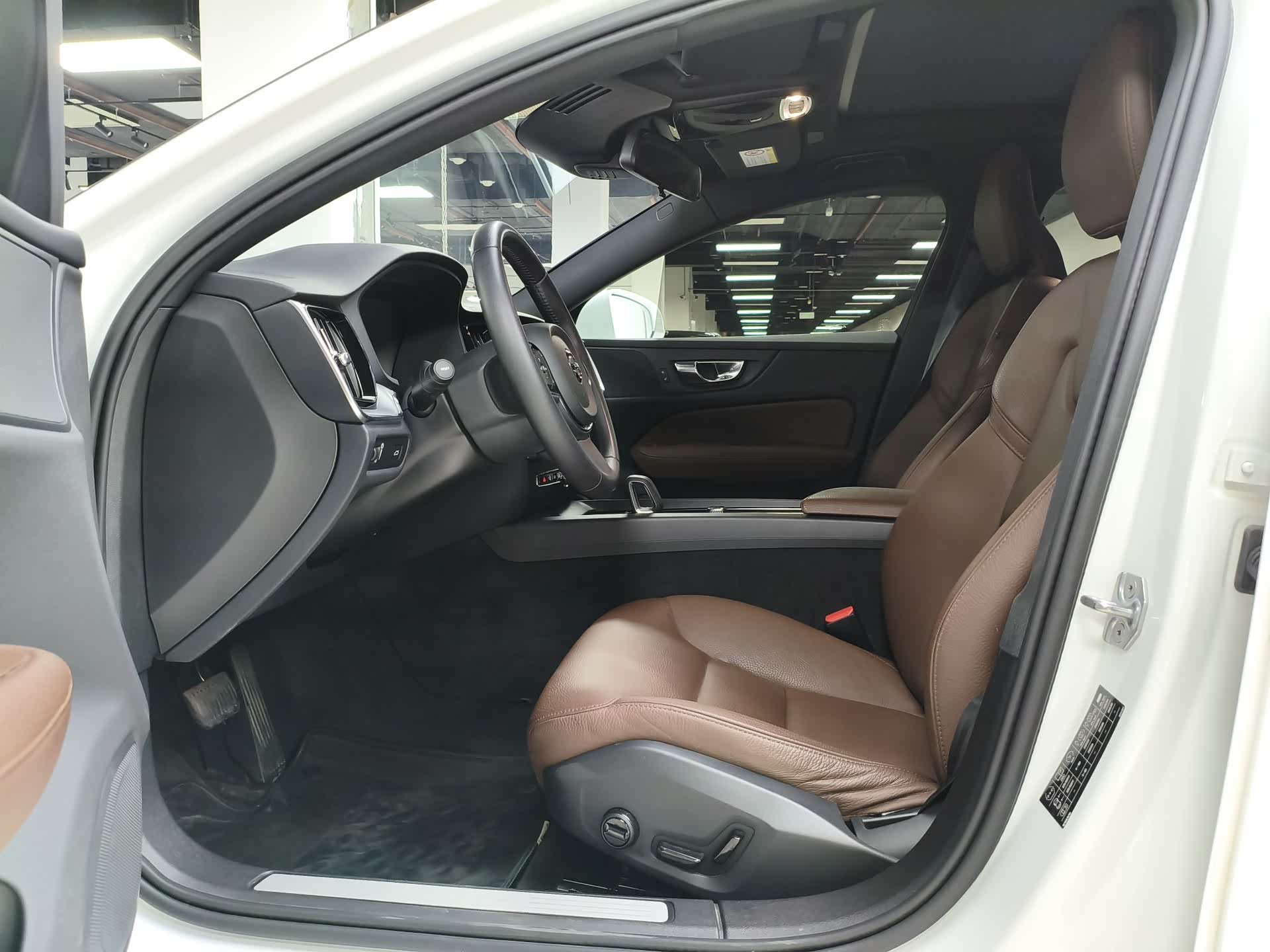 Volvo S60, 2022 12