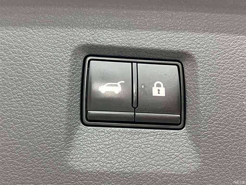 Nissan Pathfinder, 2024 12