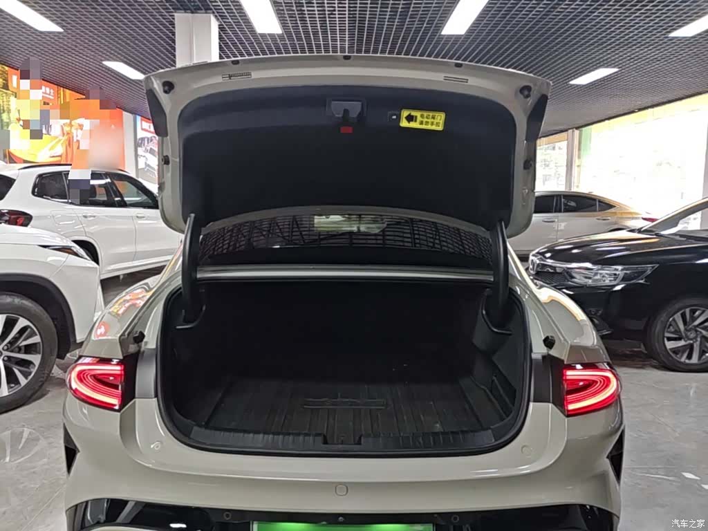 Xiaomi SU7, 2025 19