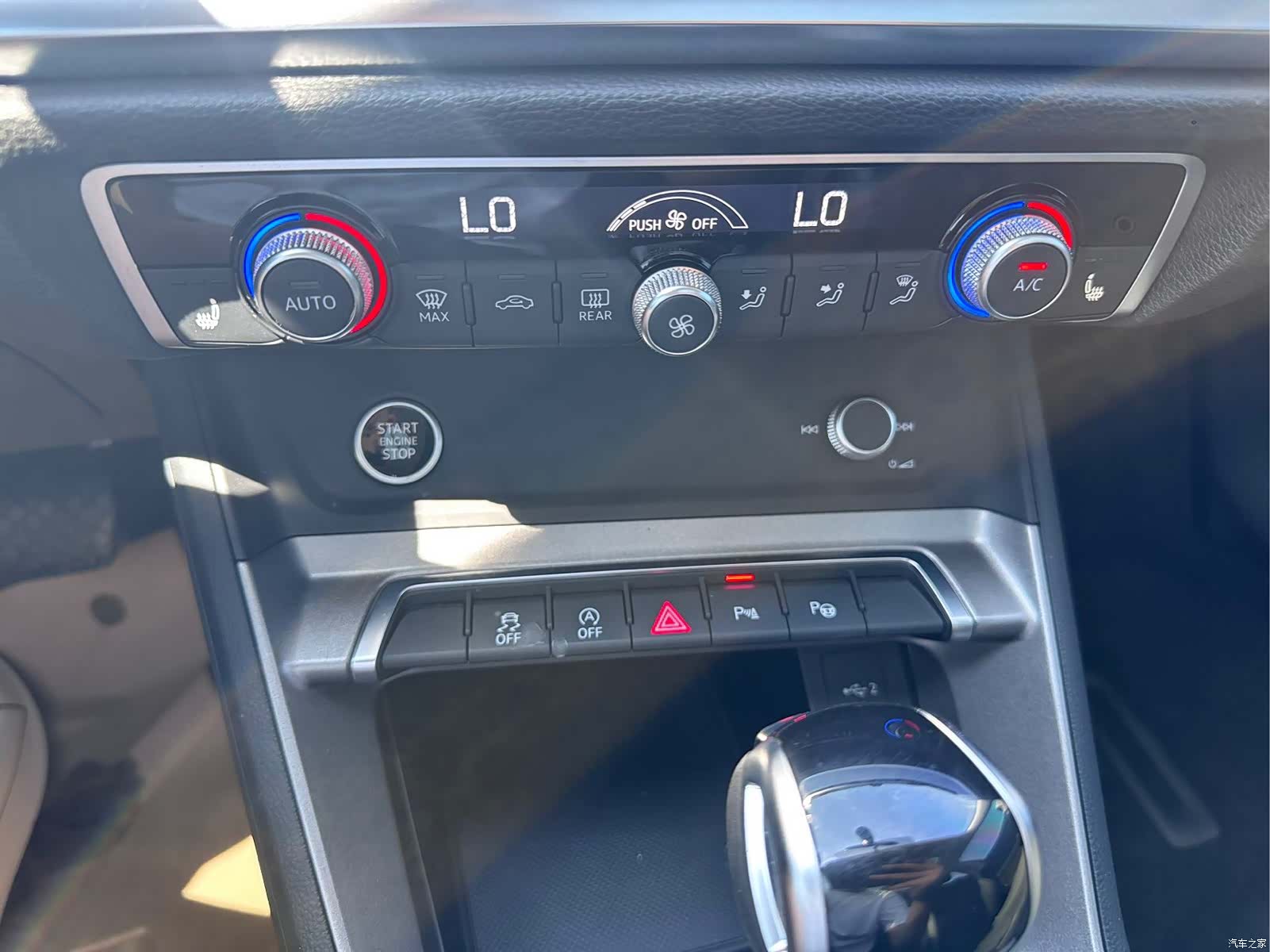 Audi Q3, 2022 11