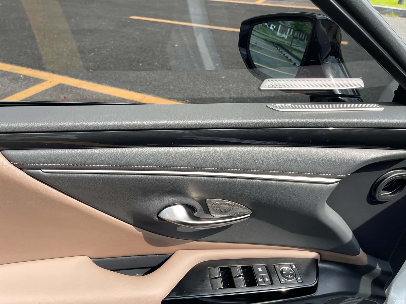 Lexus ES, 2024 21