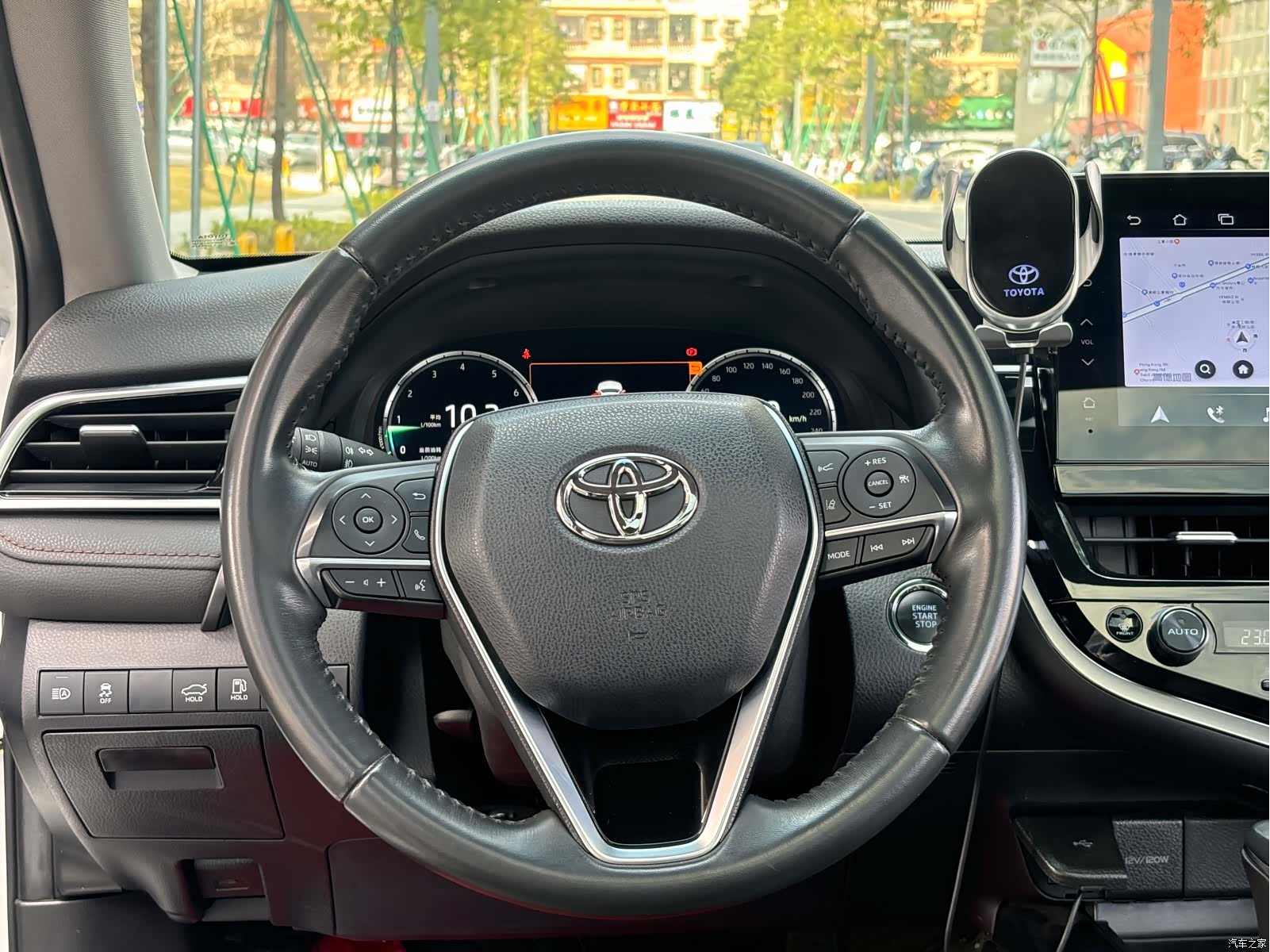 Toyota Camry, 2023 15