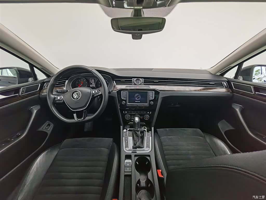 Volkswagen Magotan, 2017 все фото