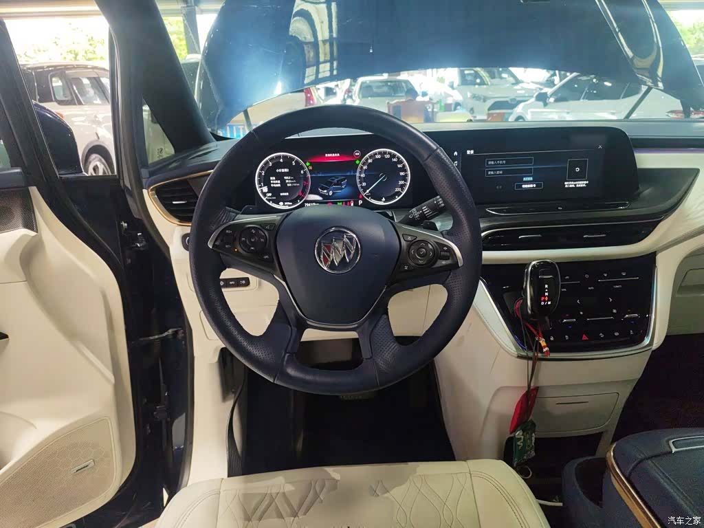 Buick GL8, 2021 11