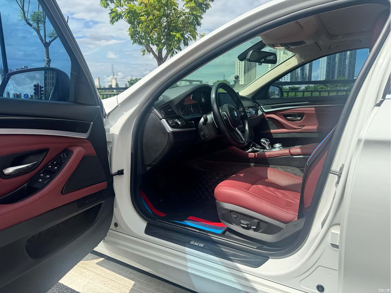BMW 5 Series, 2012 4