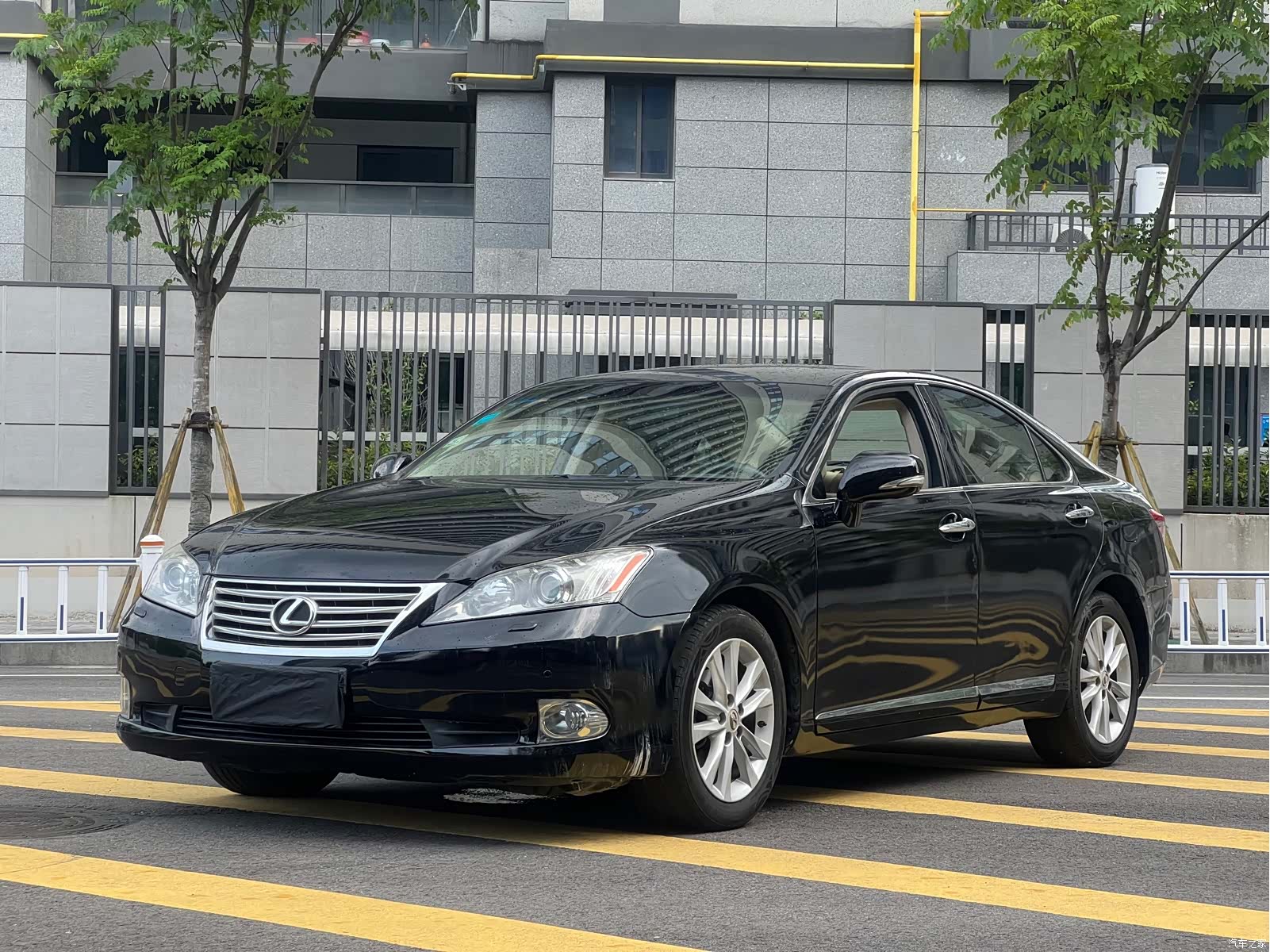 Lexus ES, 2009 1