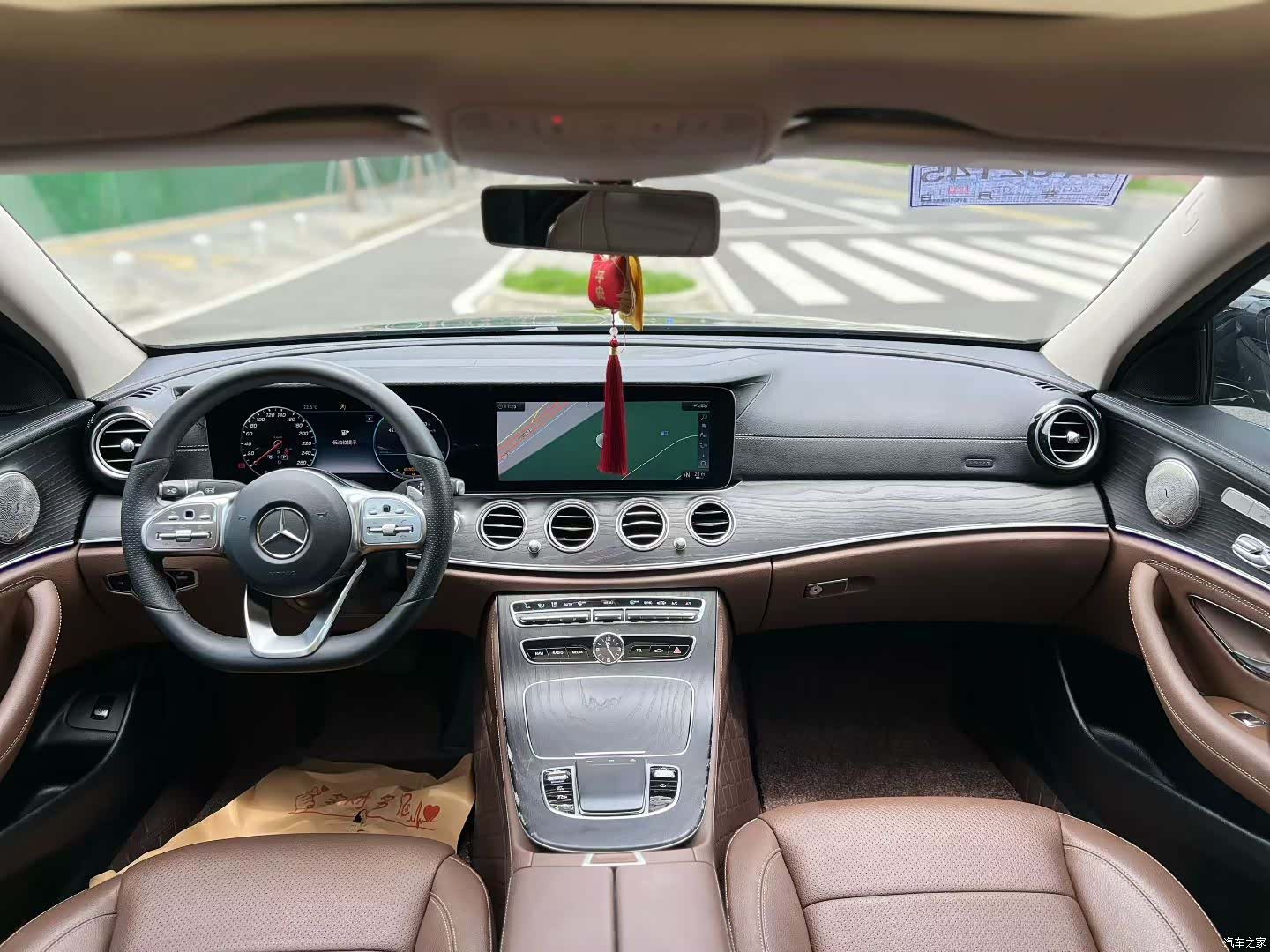Mercedes-Benz E-Class, 2020 4