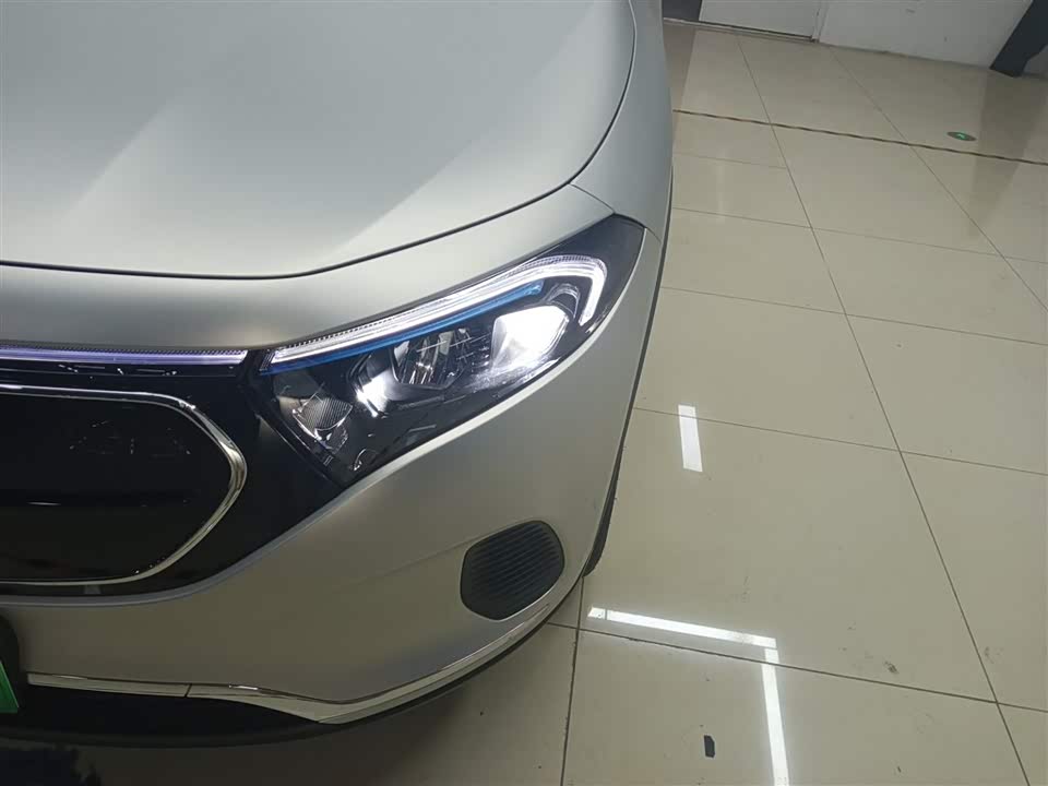 Mercedes-Benz EQA Mercedes-Benz EQA