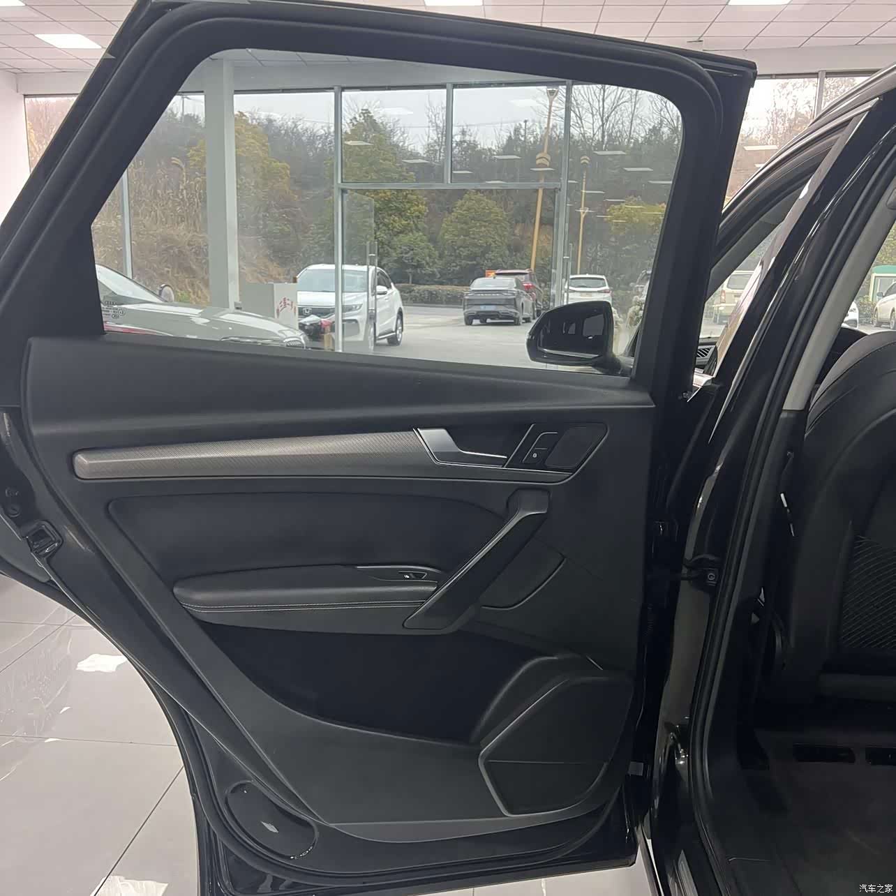 Audi Q5L, 2022 22