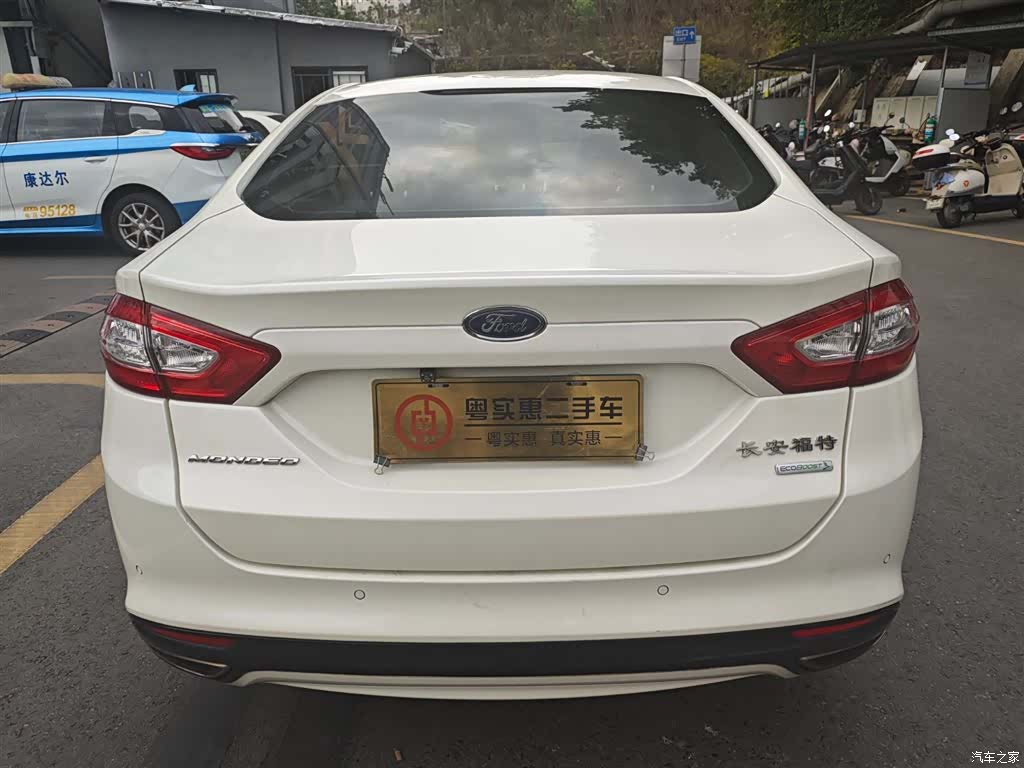 Ford Mondeo, 2013 4