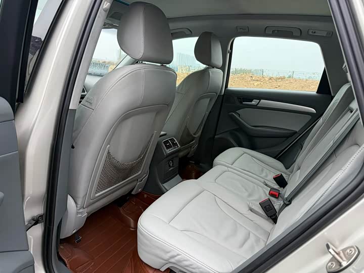 Audi Q5 2015 40 TFSI ji shu xing