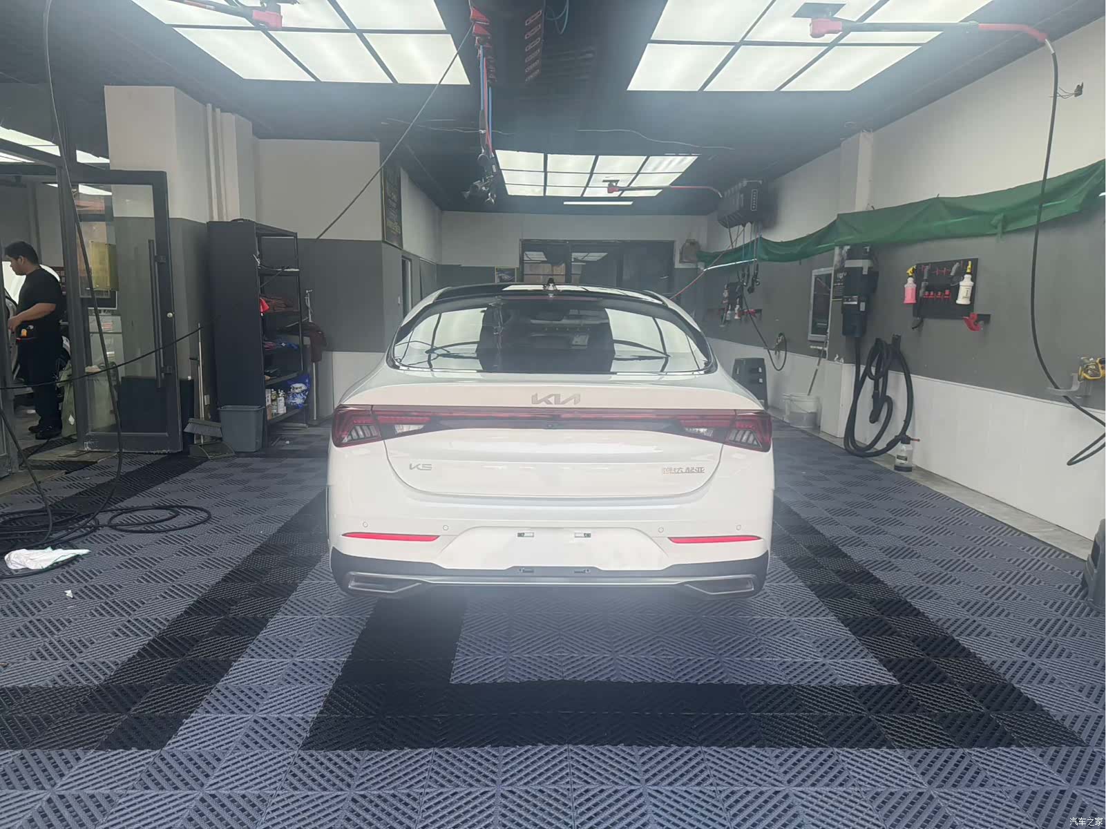 Kia K5, 2023 9