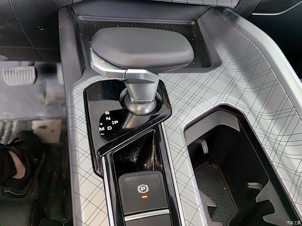 Geely Preface, 2023 14
