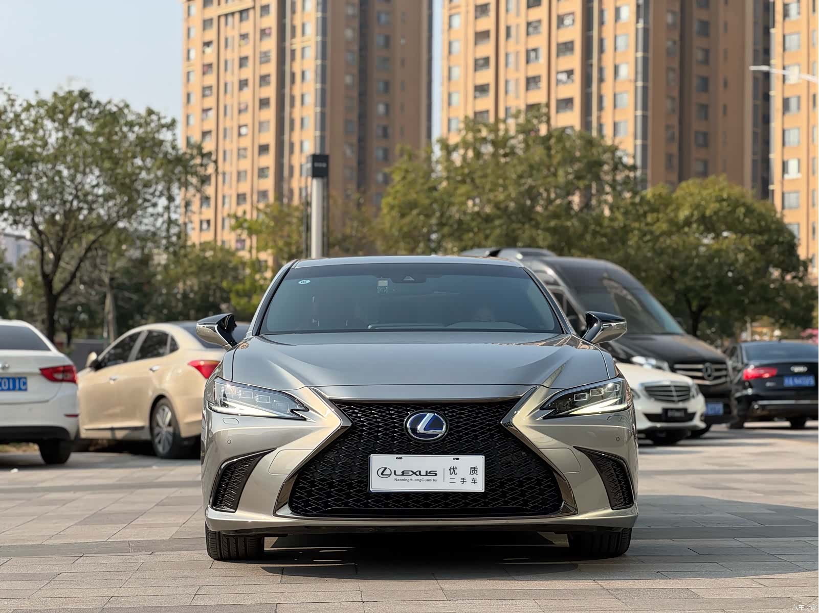 Lexus ES, 2022 2