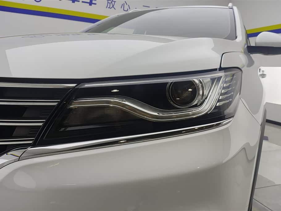Roewe RX5 Roewe RX5