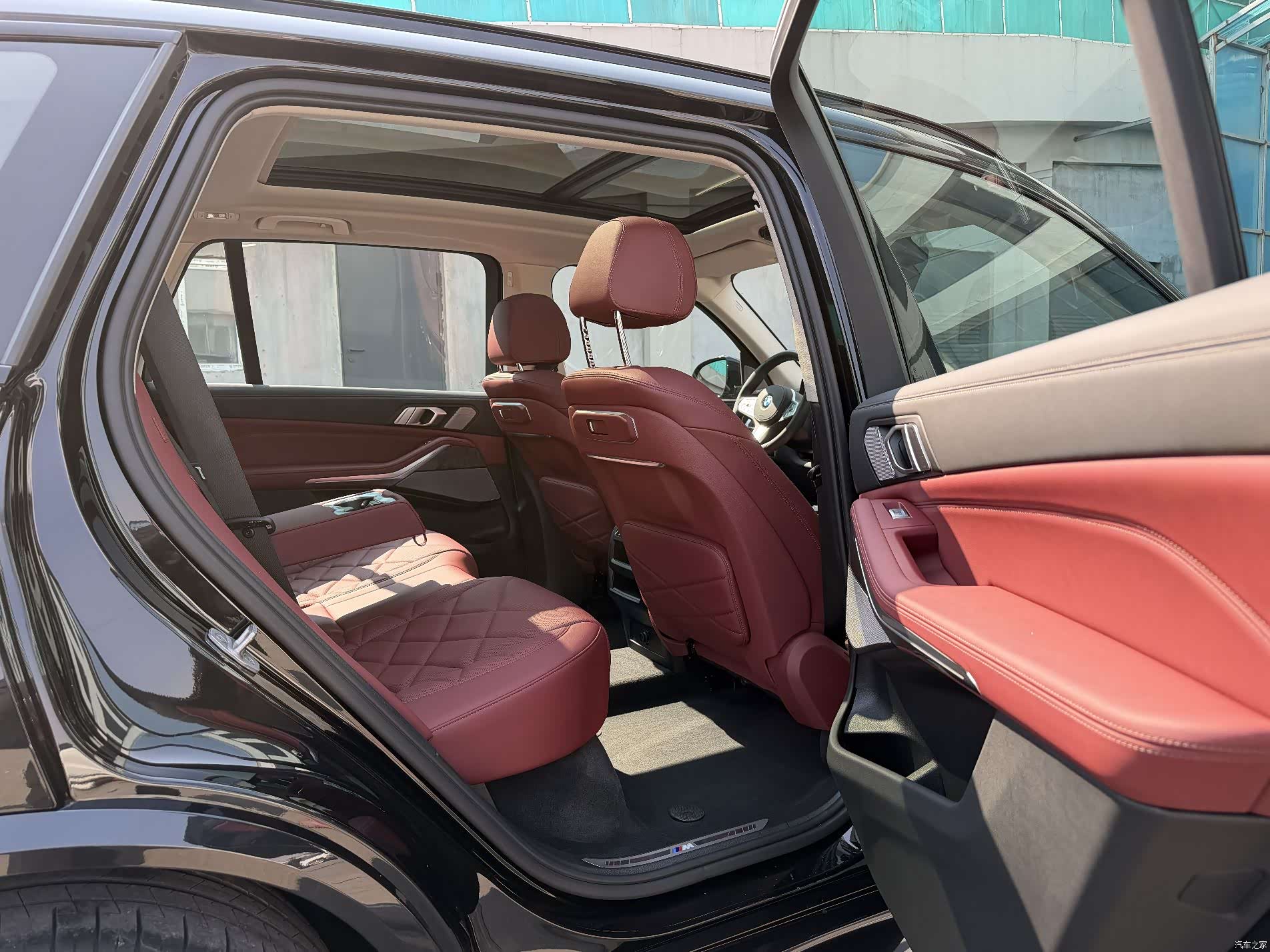 BMW X5, 2025 12