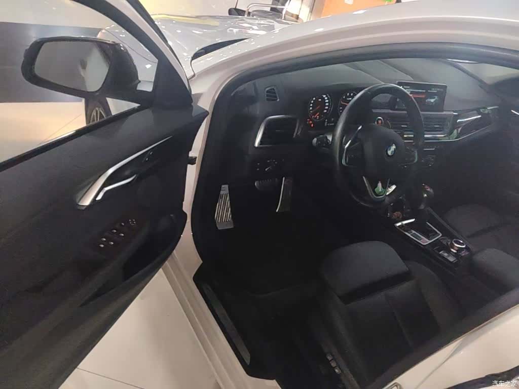 BMW 1 Series, 2017 16