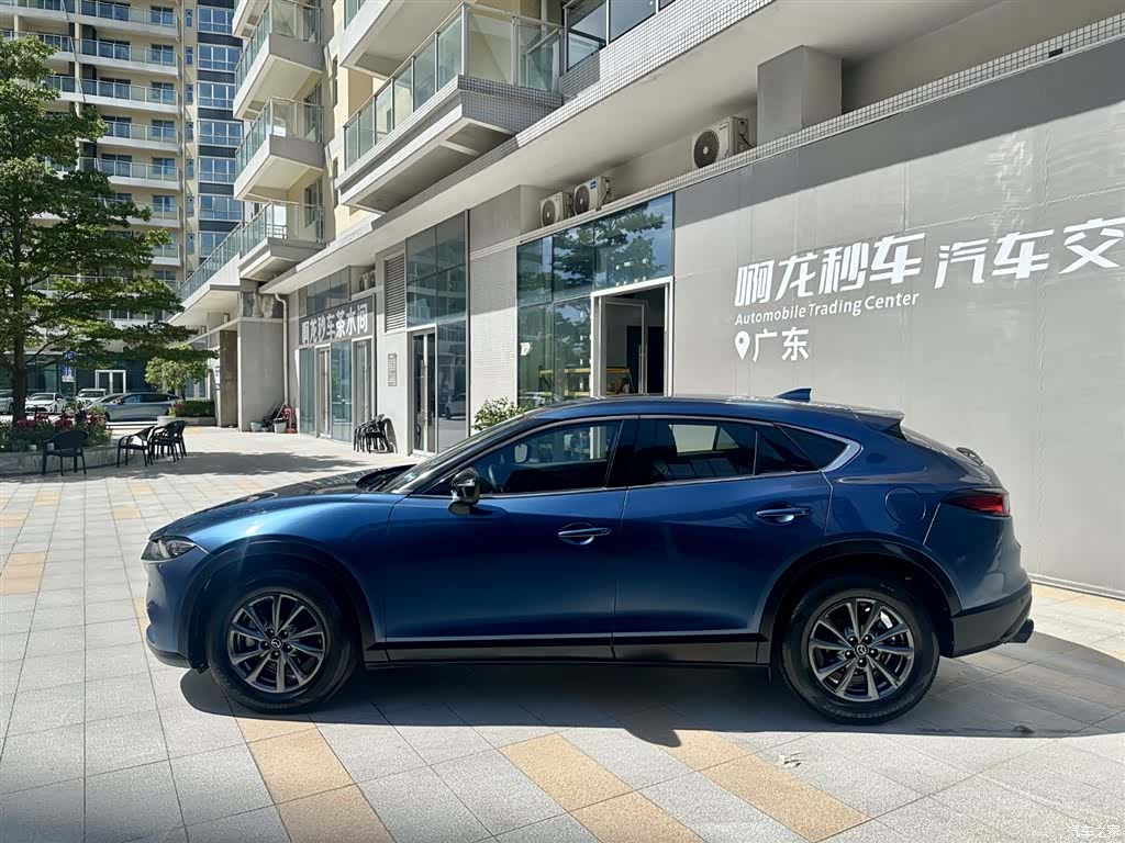 Mazda CX-4, 2021 3