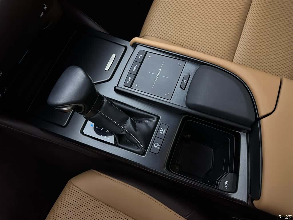 Lexus ES, 2021 13