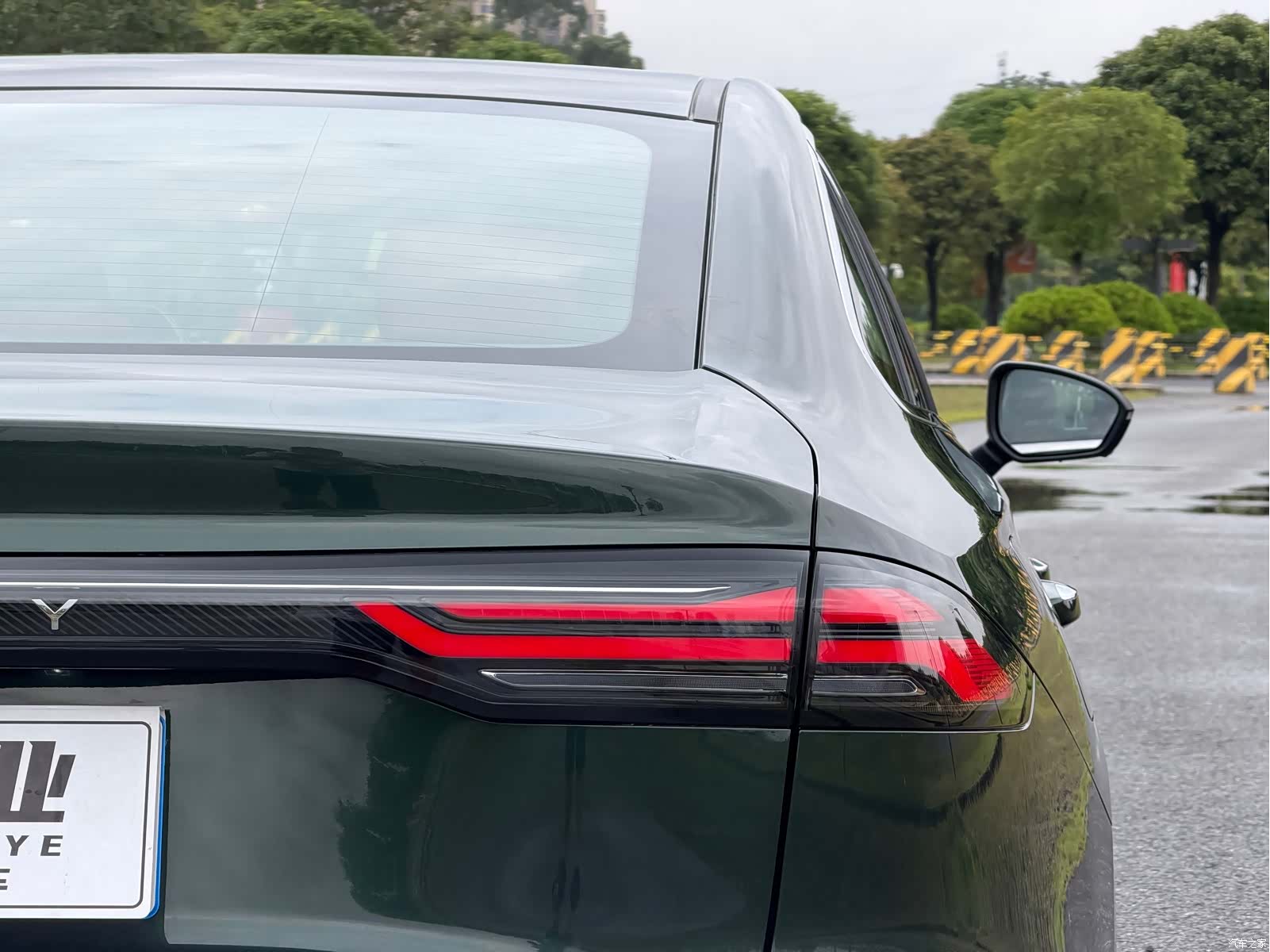Geely Emgrand, 2025 9