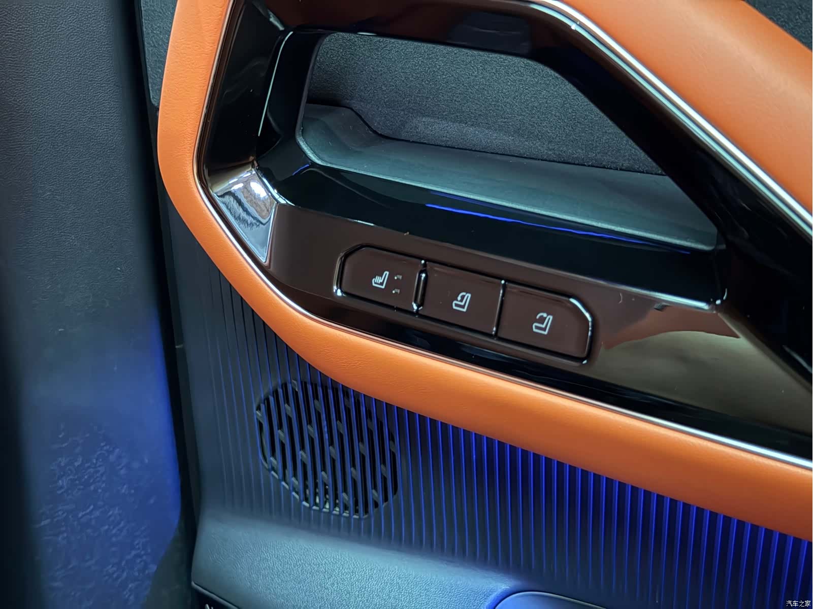 Ford Bronco, 2025 21