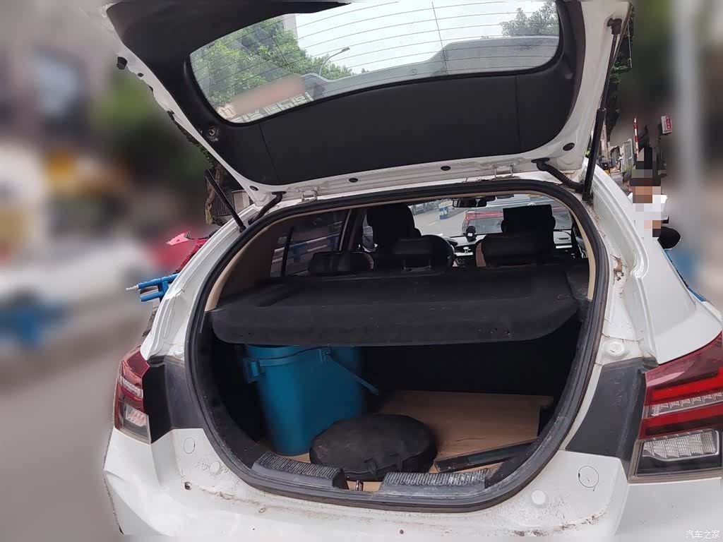 Geely S1, 2018 10