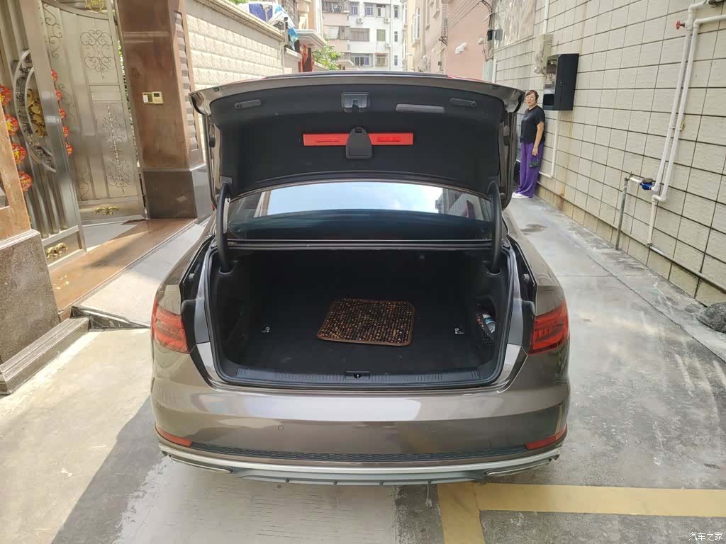 Audi A4L, 2020 15