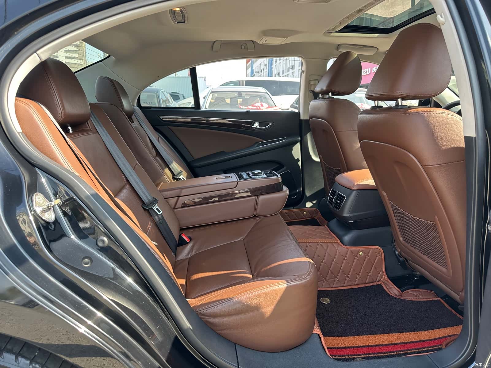 Hongqi H7, 2015 20