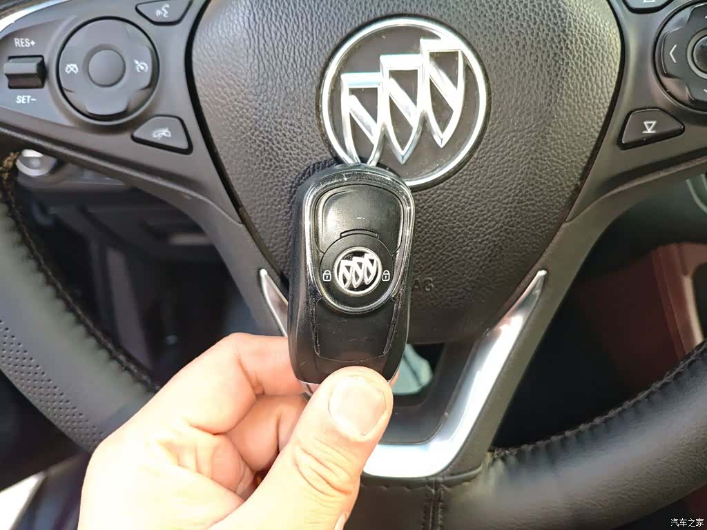Buick Envision Plus, 2016 12