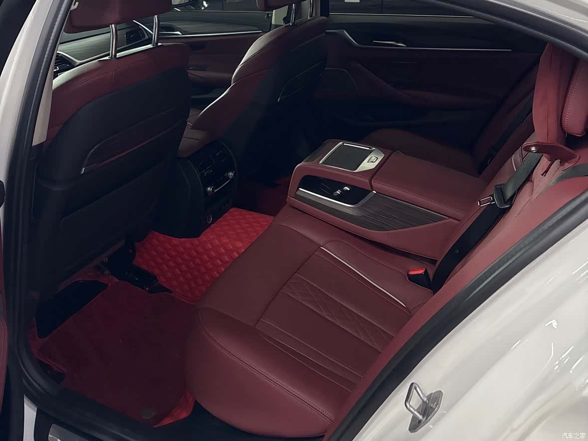 BMW 5 Series, 2022 4