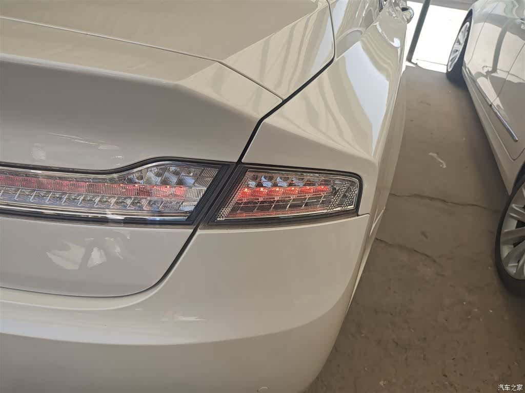 Lincoln MKZ, 2015 8