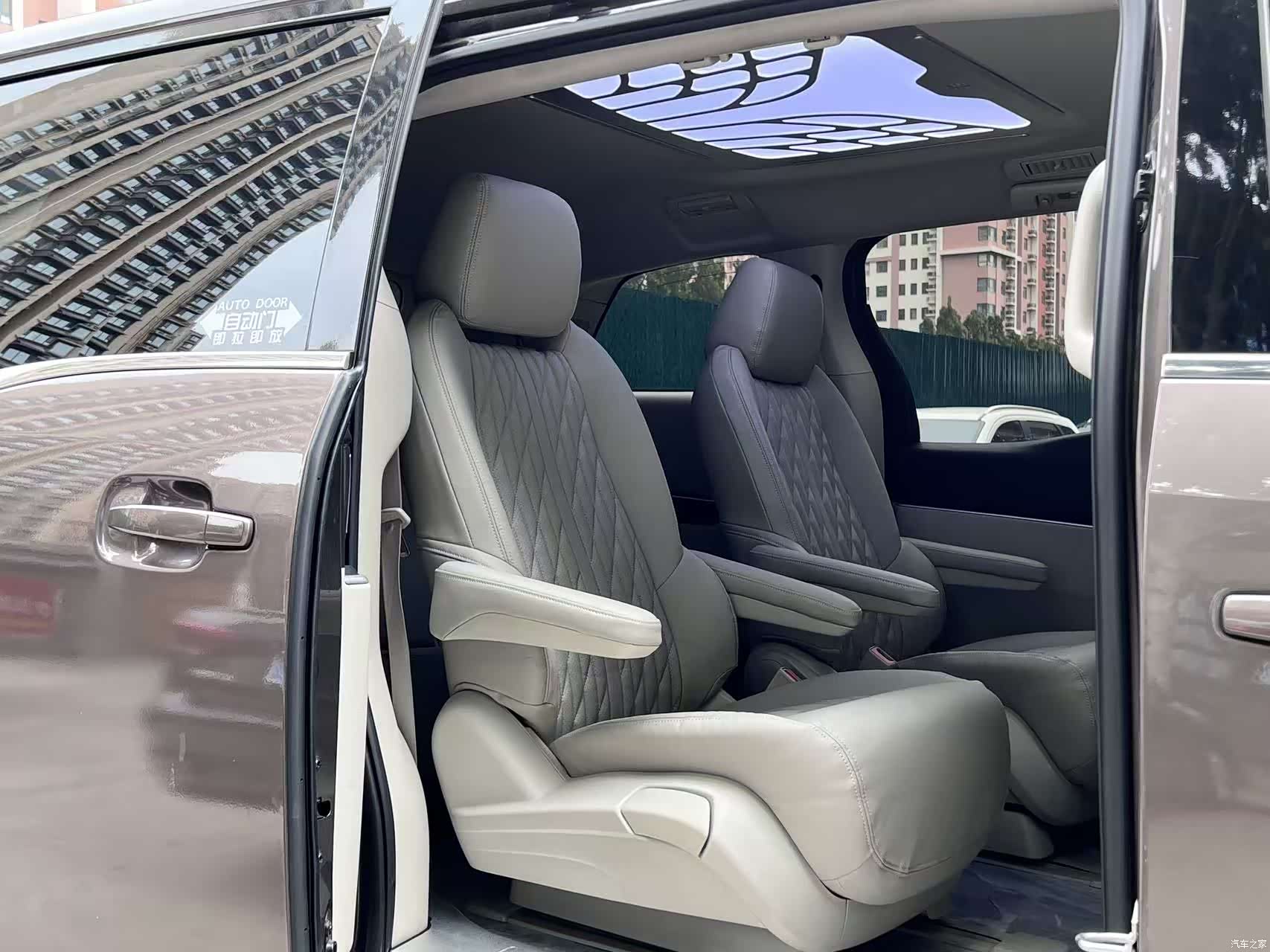 Buick GL8, 2022 9