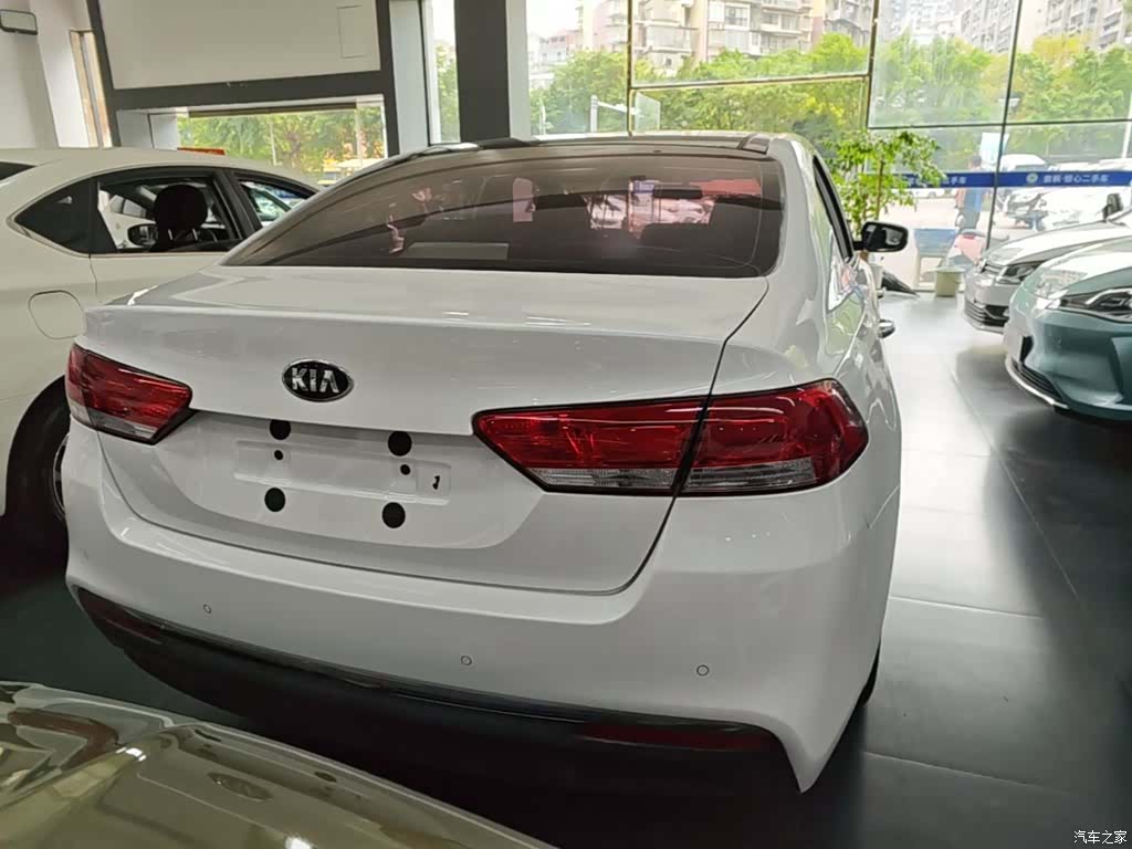 Kia K4, 2015 6