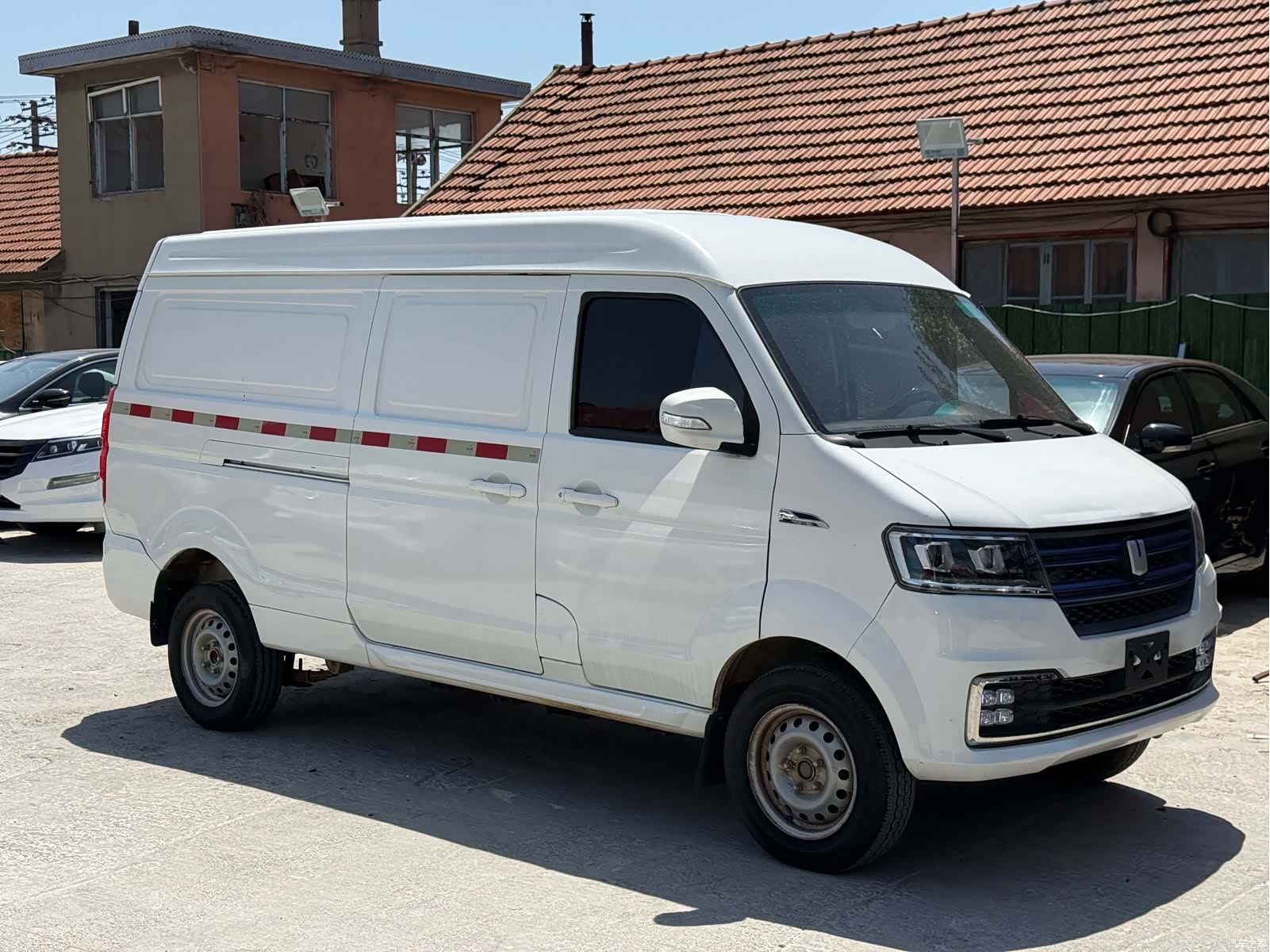Geely E5, 2021 11