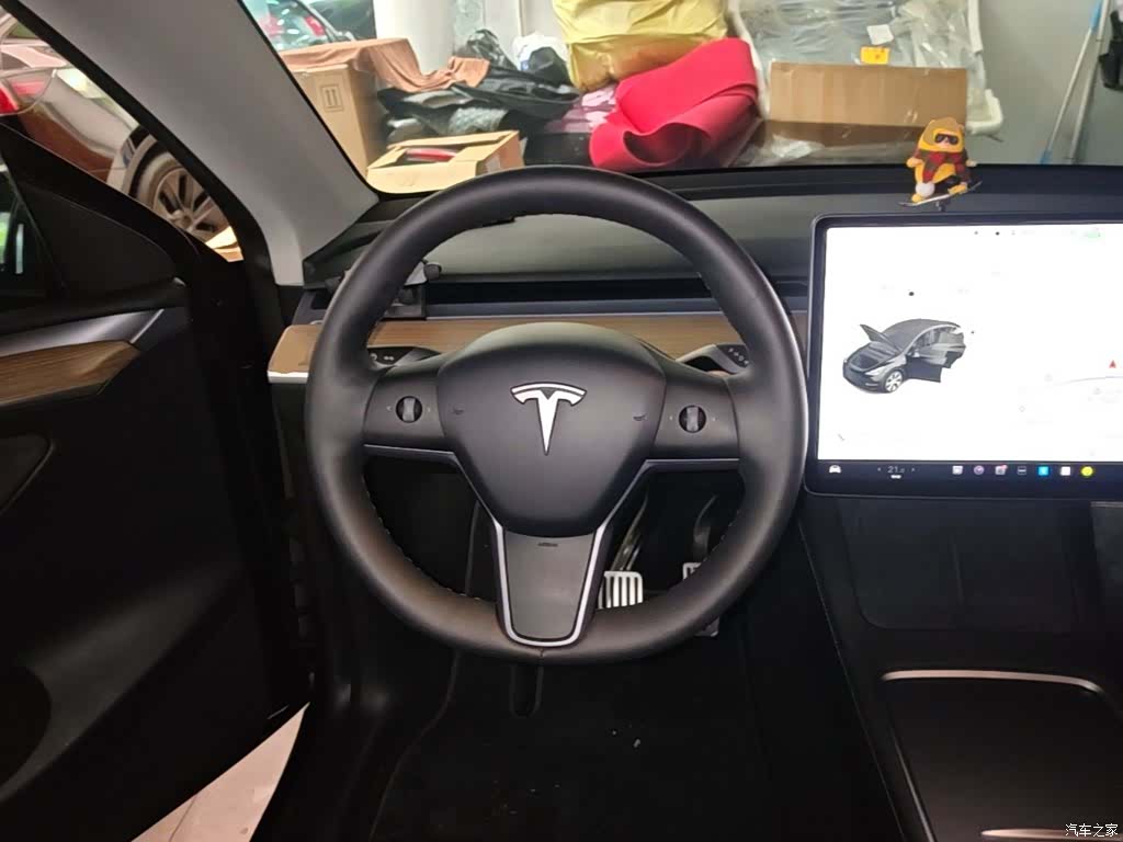 Tesla Model Y, 2021 11