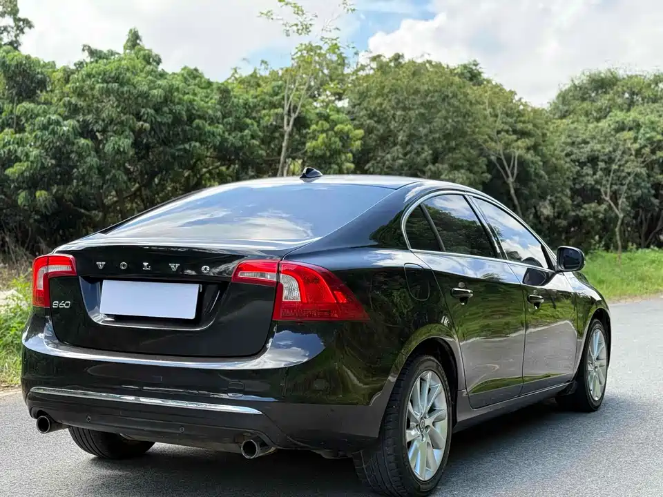 Volvo S60