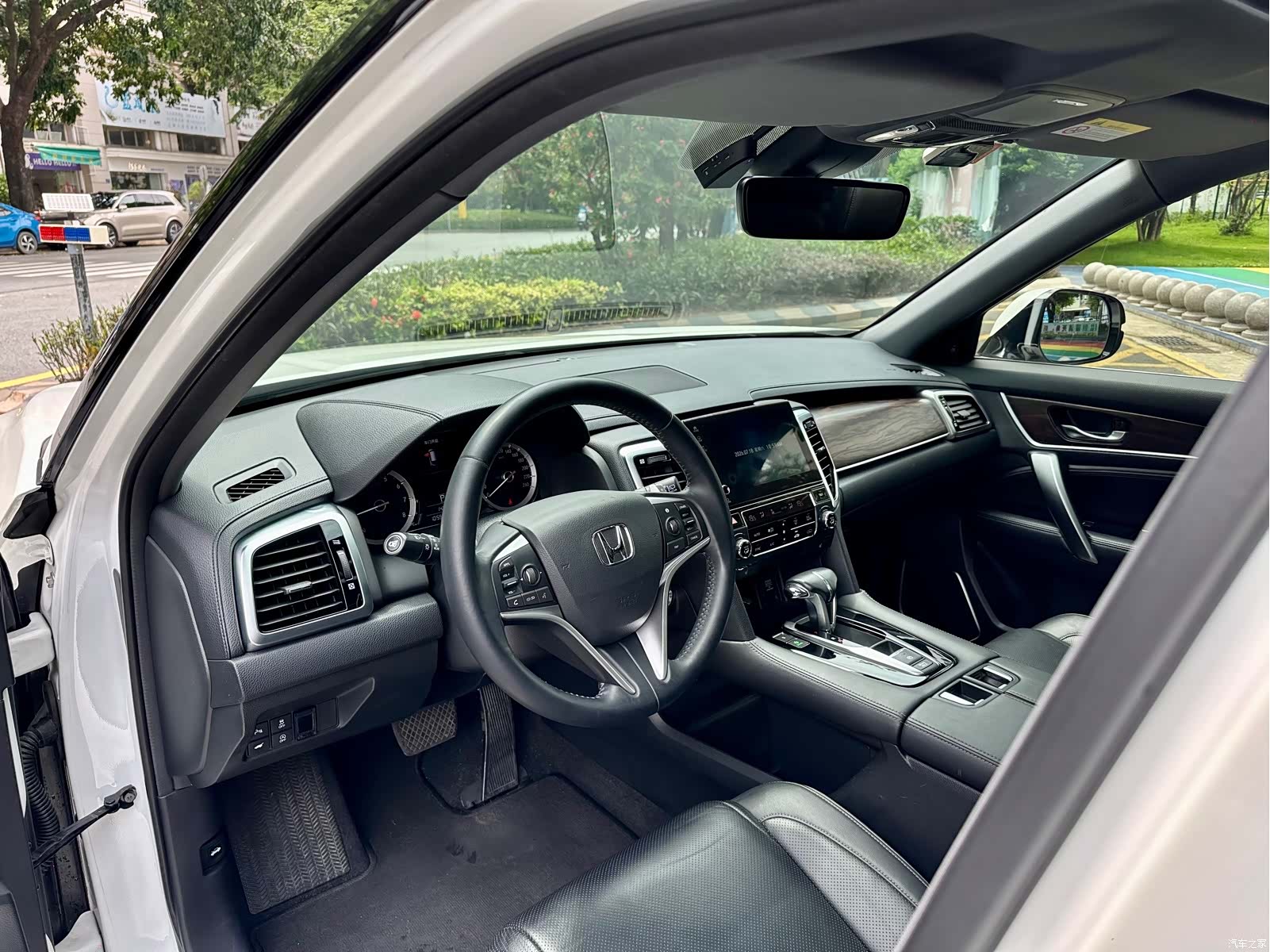 Honda UR-V, 2017 11