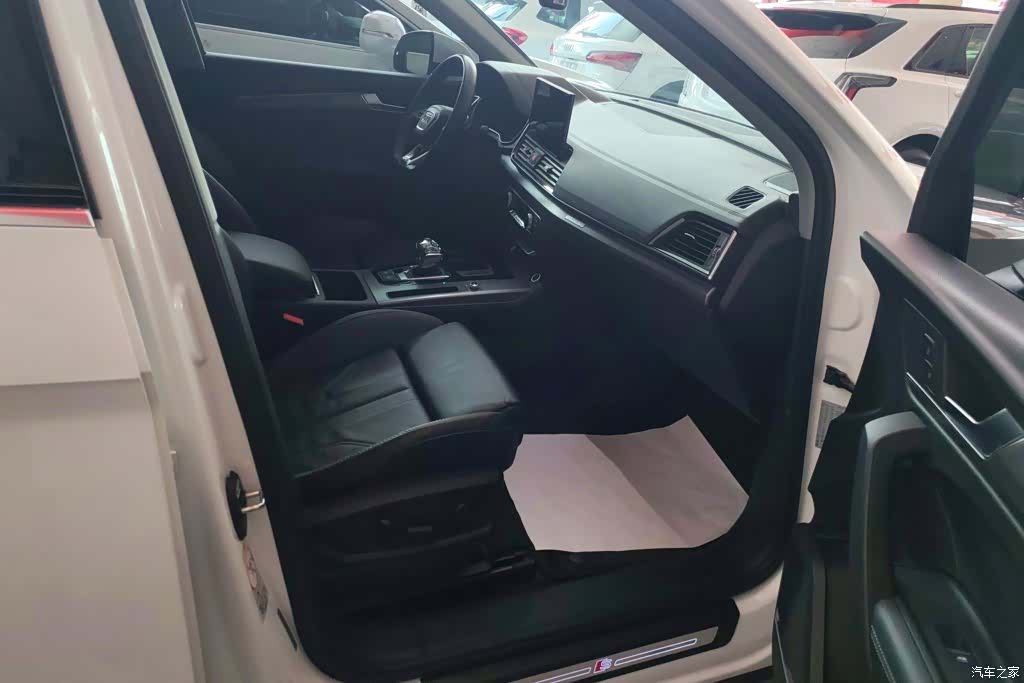 Audi Q5L, 2022 8