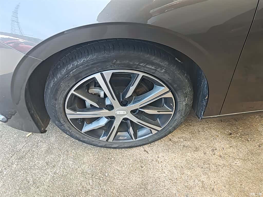 Geely Emgrand, 2023 23