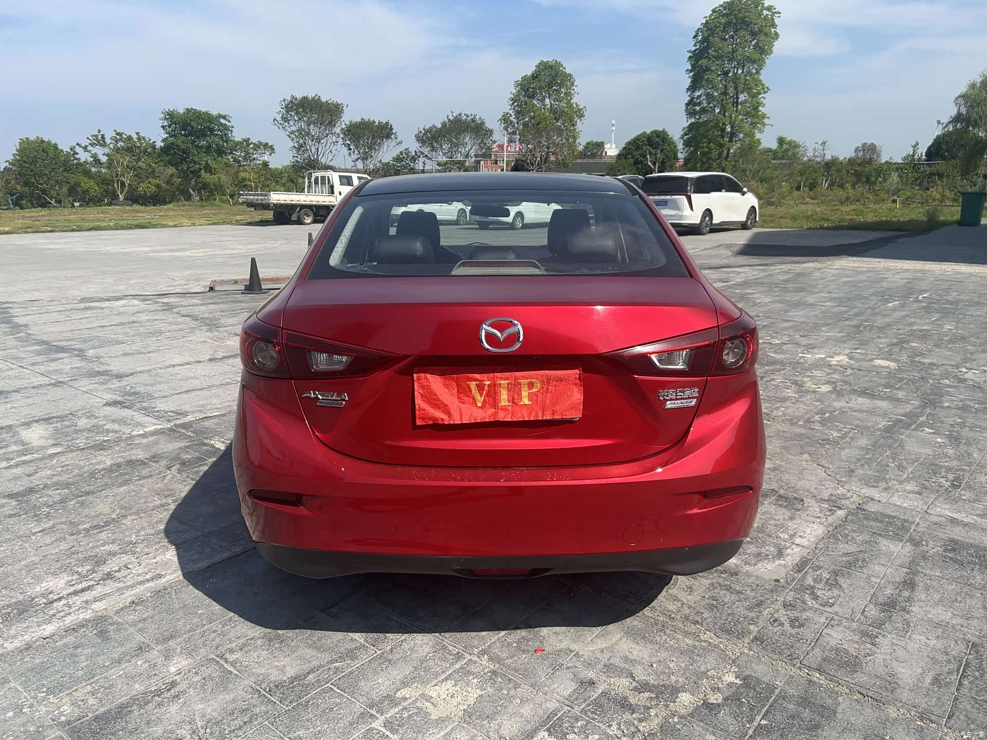 Mazda Mazda3, 2015 8