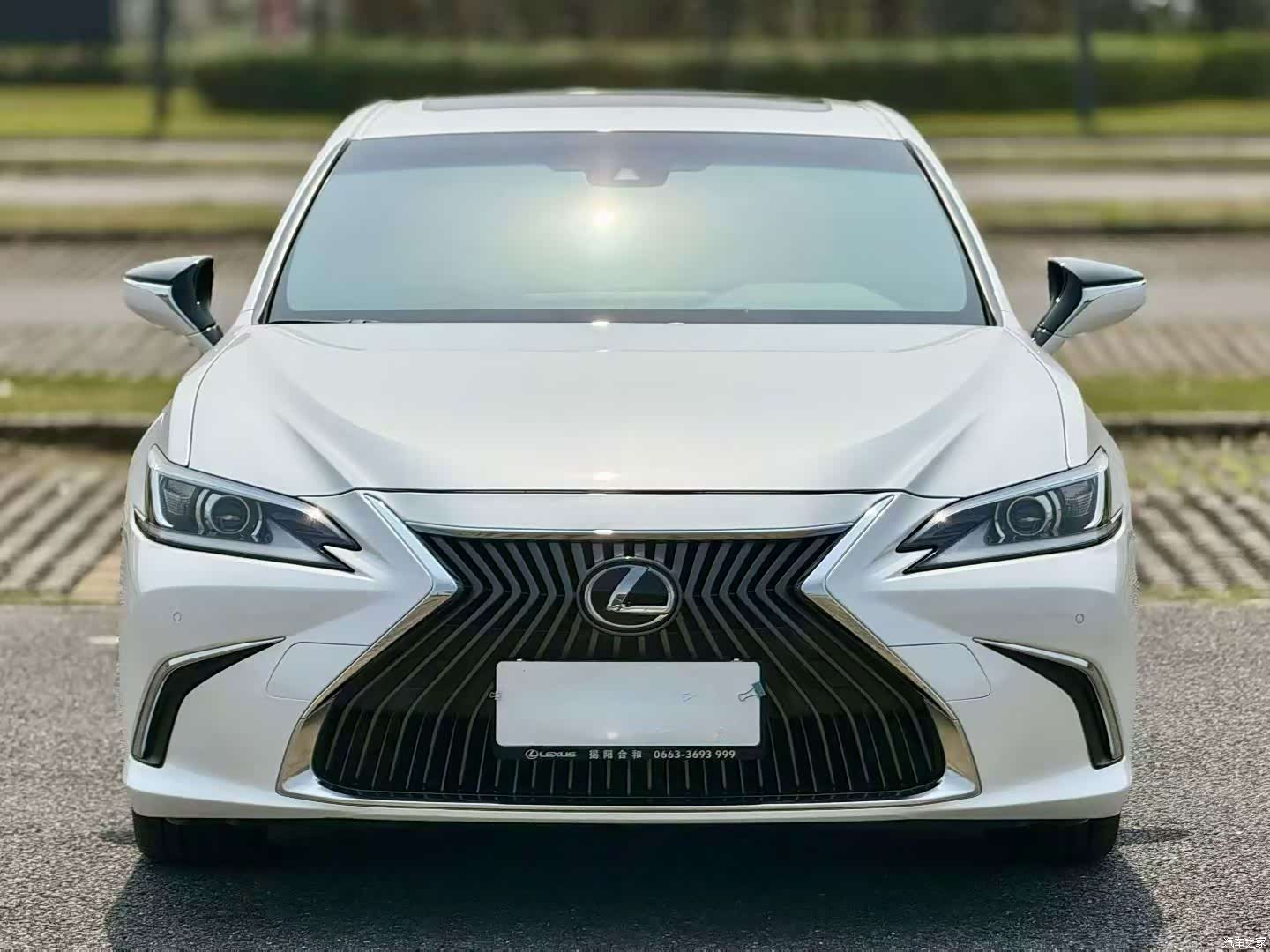 Lexus ES, 2018 3