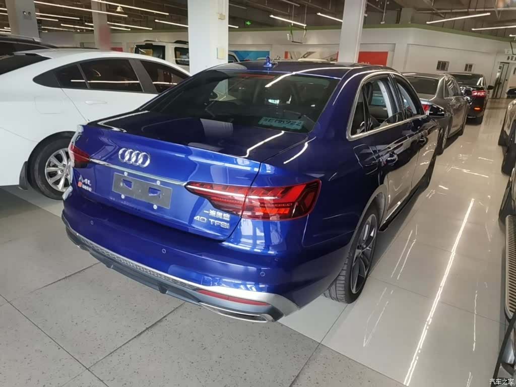 Audi A4L, 2021 7