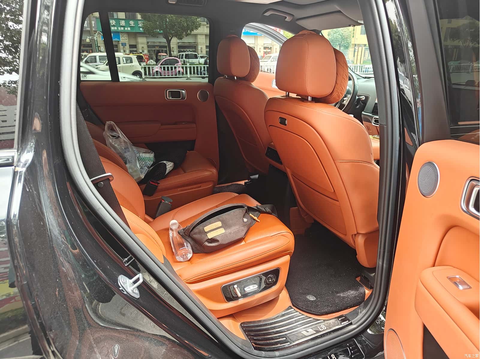 Li Auto L8, 2024 7