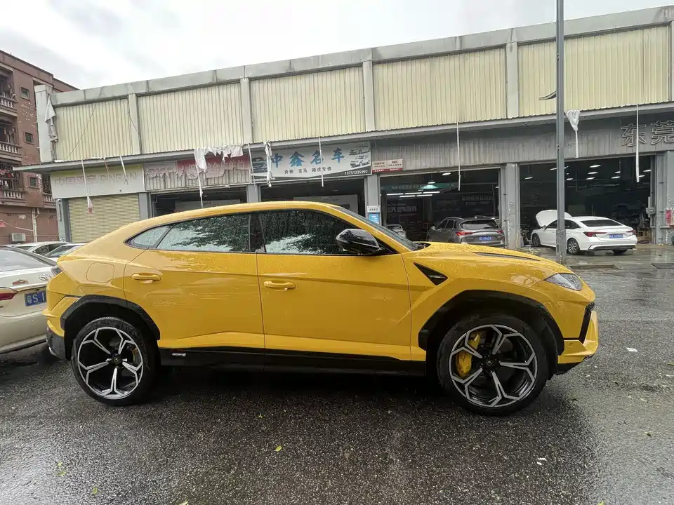 Lamborghini Urus