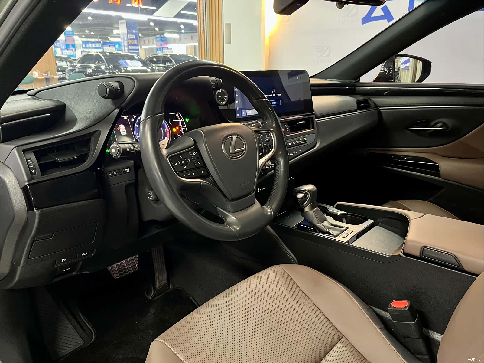 Lexus ES, 2023 8