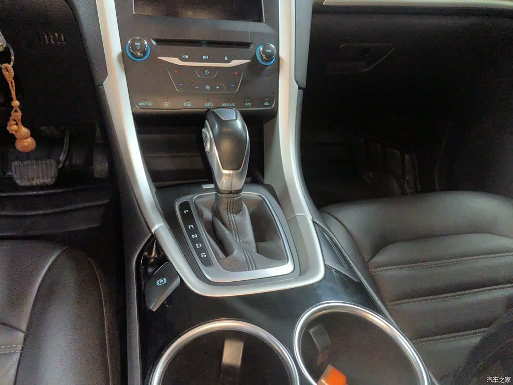 Ford Mondeo, 2015 14