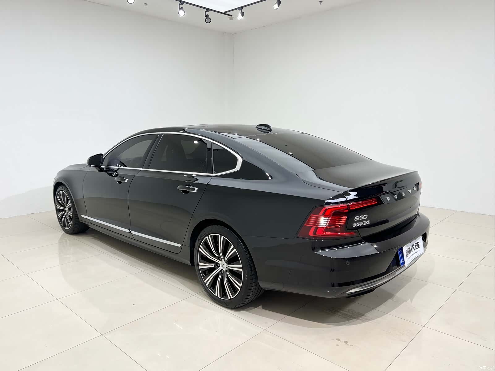 Volvo S90, 2023 4