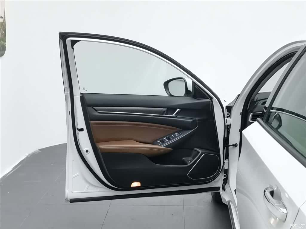 Honda Inspire, 2018 8