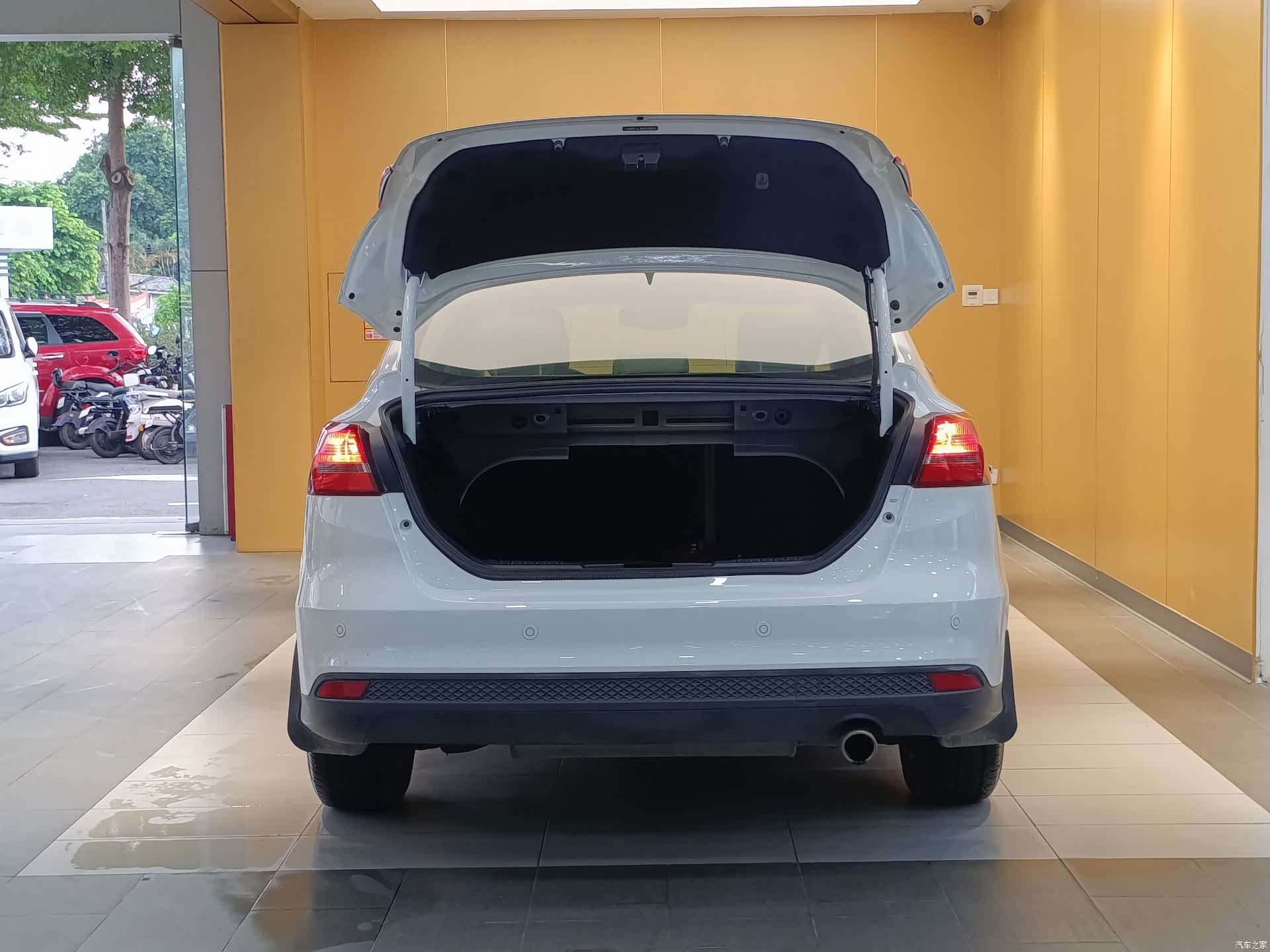 Ford Focus, 2016 27